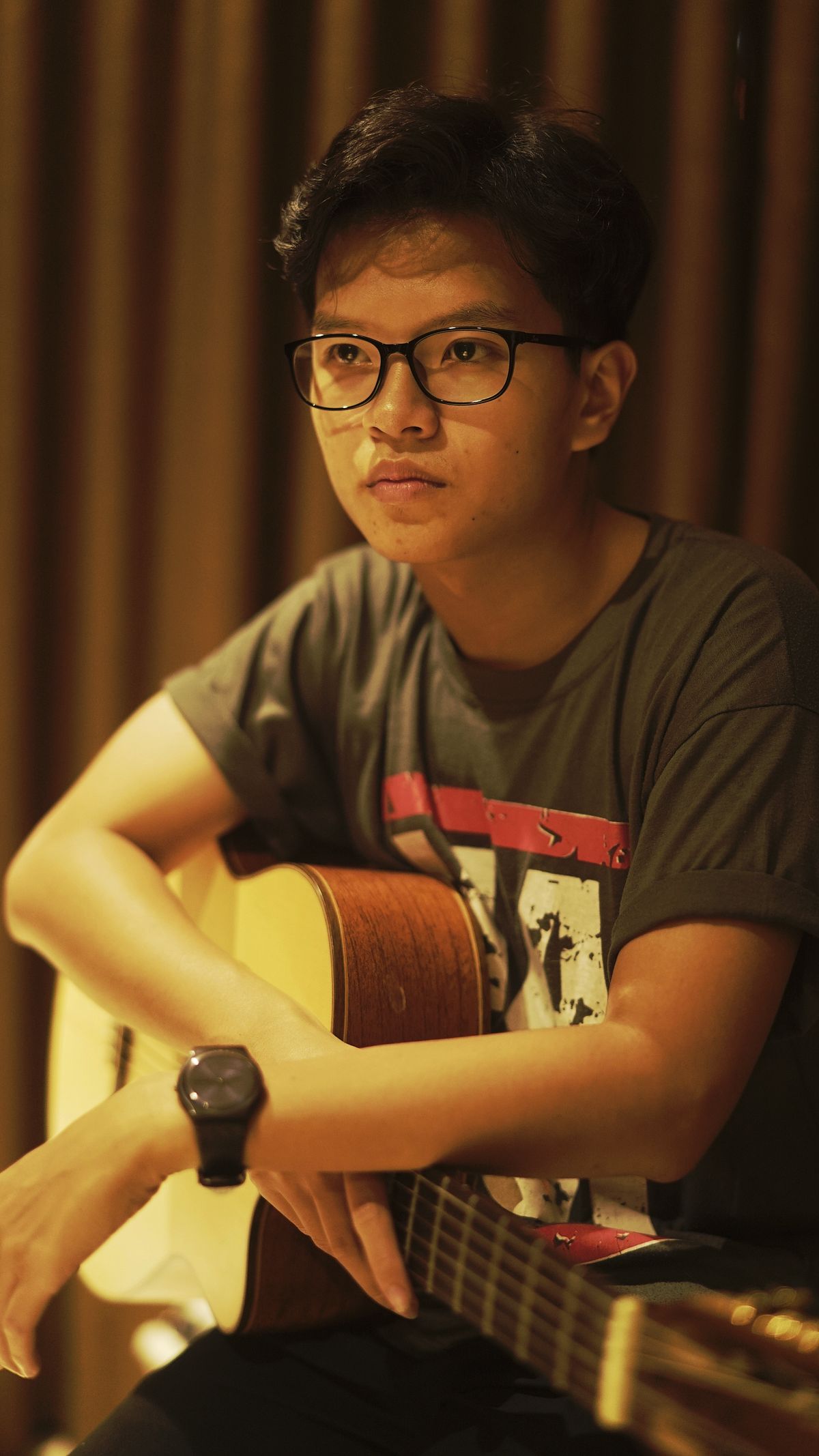 Hiimhii Used to Struggle at Karaoke, so He Decides to Write His Own Songs - Saigoneer