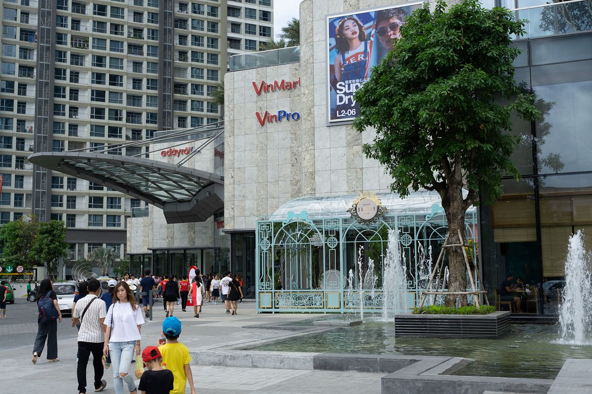[Photos] The Retail Section of Vietnam's Tallest Building, Landmark 81