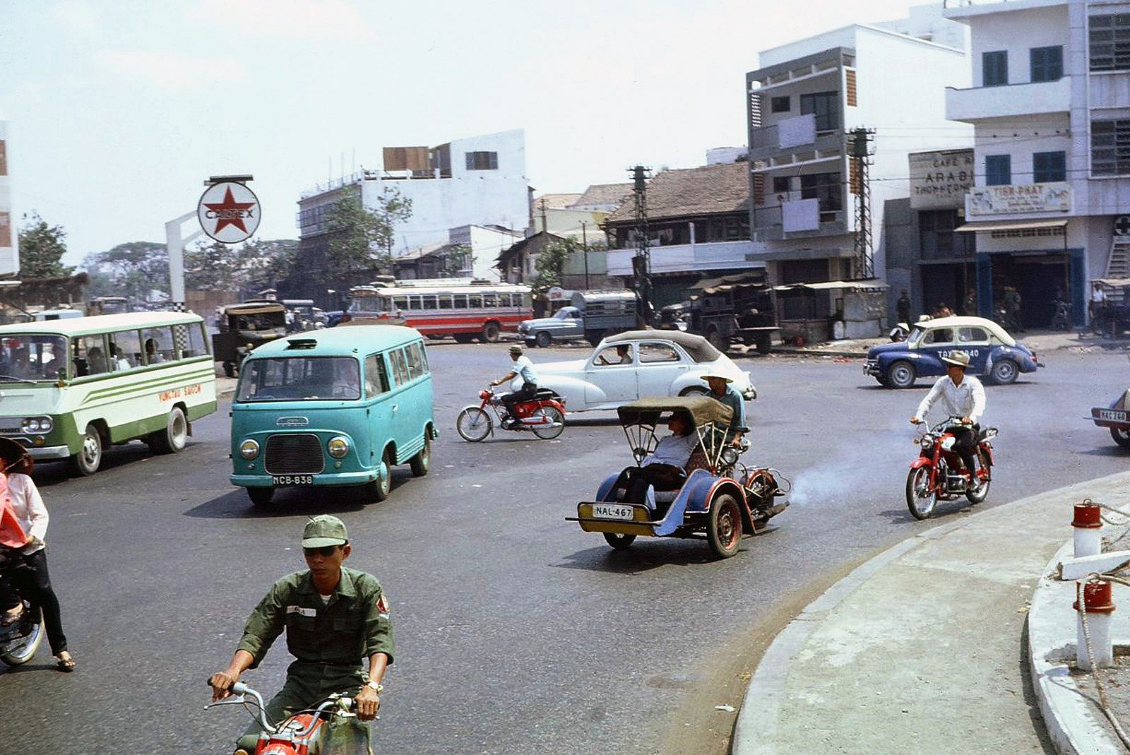 [Photos] A View of 1968 Cho Lon Through the Lens of an Australian ...