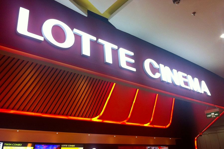 Lotte Cinema Fined $1,100 After Photo of Maggot-Filled Drink Dispenser Surfaced Online