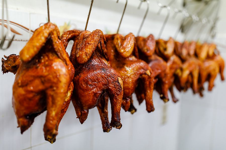 Hẻm Gems: Tried-and-True Singaporean-Style Hainanese Chicken Rice in D4