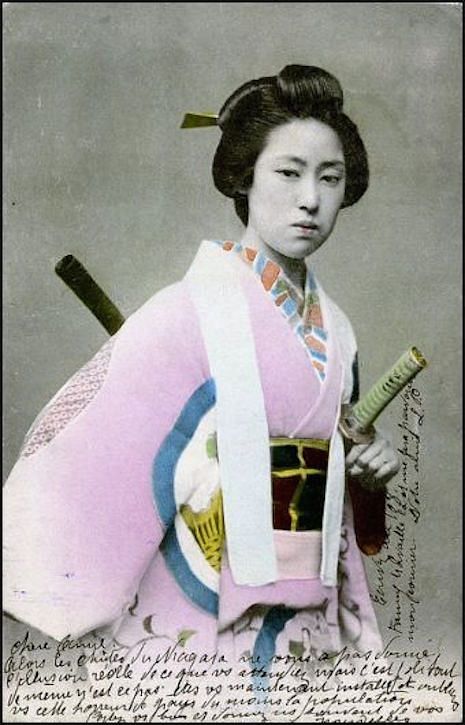 Onna-Bugeisha – Role Bonito