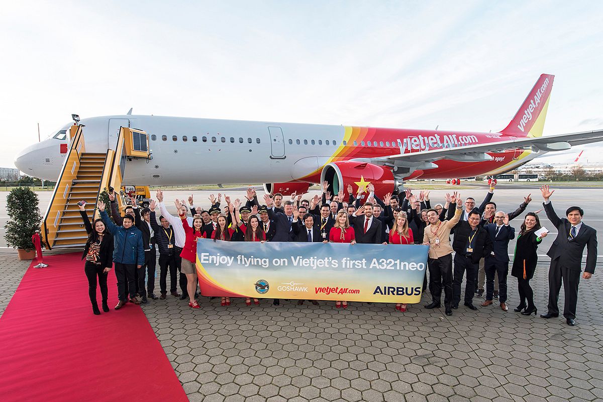 VietJet Signs $6.5bn Contract With Airbus for 50 New A321neo Planes ...