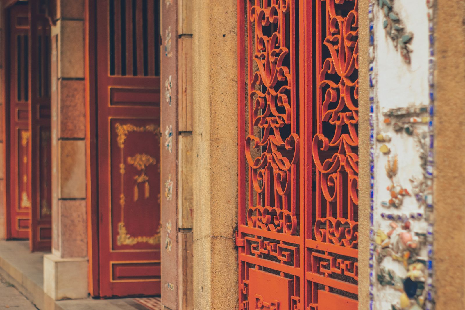 [Photos] A Quiet Saturday at Saigon's Greenest Tomb, Lang Ong Ba Chieu ...