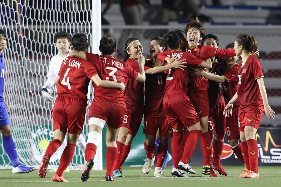Vietnam Women's Football Team Beats Thailand to Clinch Gold Medal at SEA Games