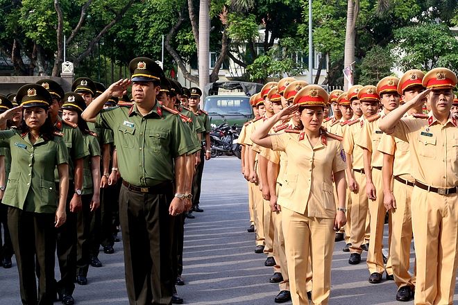 Photos Vietnam s Police Officers Get Flashy New Uniforms Saigoneer Photos Vietnam s Police Officers Get Flashy New Uniforms Saigoneer