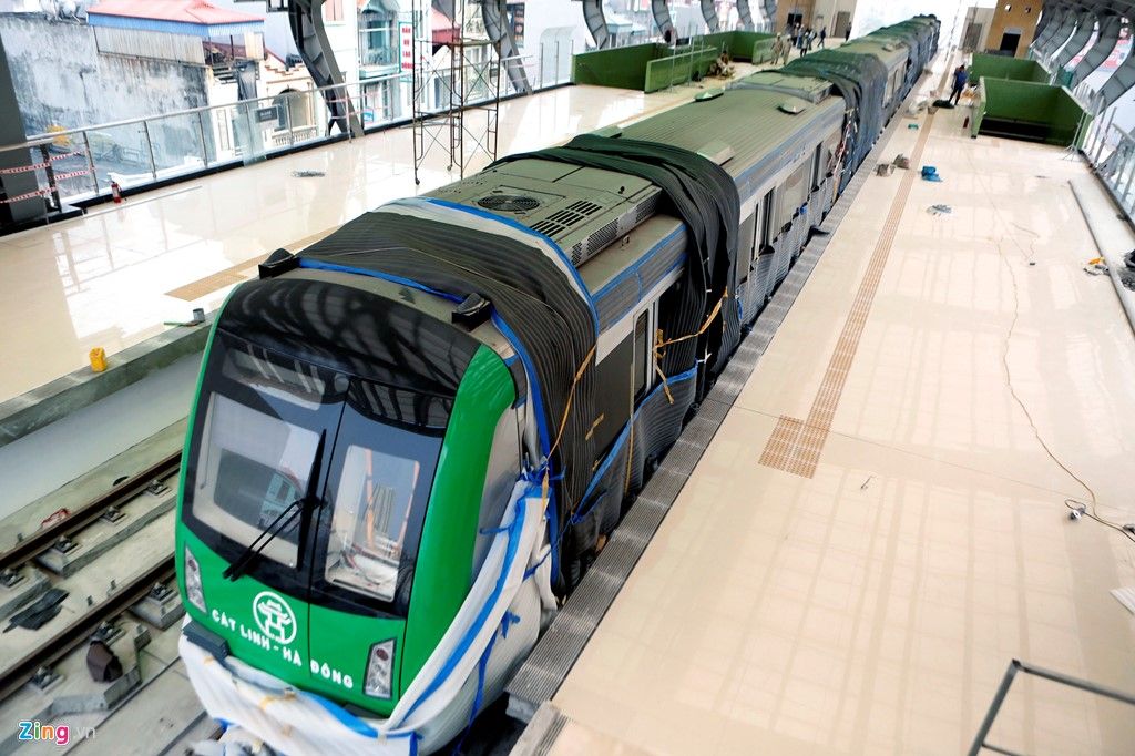 Hanoi saigon train