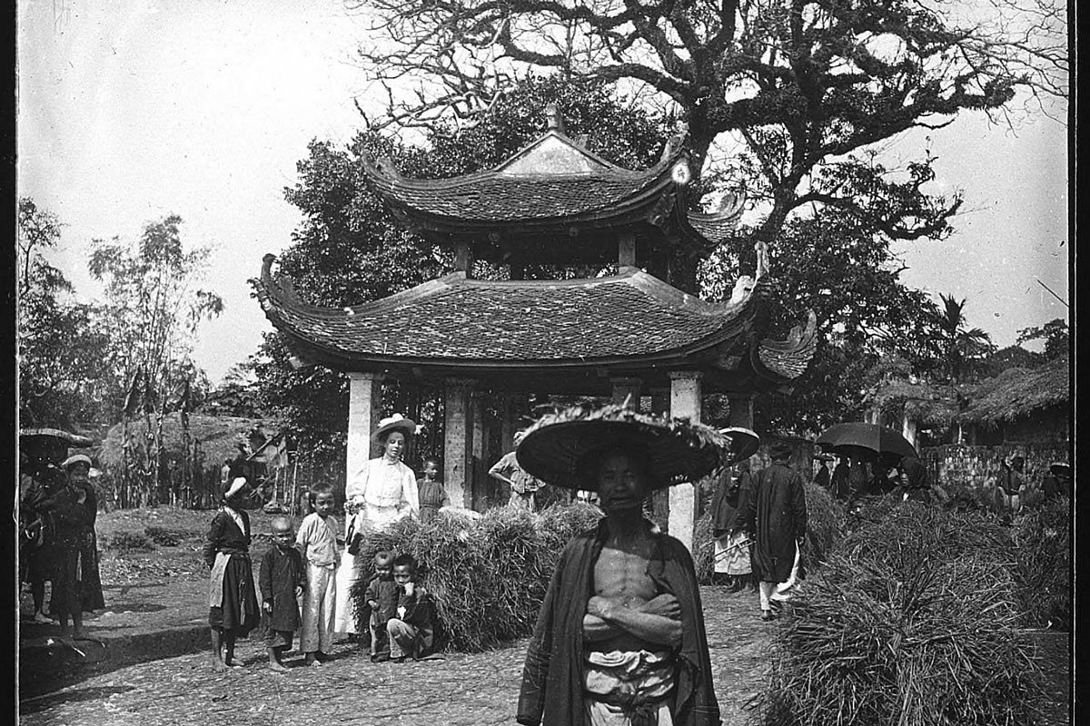 Carinnha White Xxx - Photos] British Photographer Captures Life in Early 1900s Vietnam -  Saigoneer