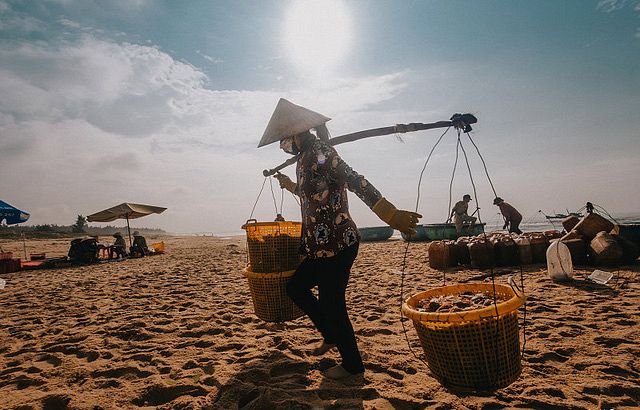 [Photos] Local Photographer Captures the Magic of Long Hai's Bustling ...