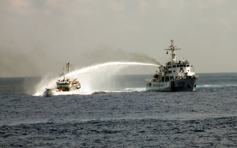 Chinese Fishing Vessel Sinks Vietnamese Boat Near Disputed Oilrig