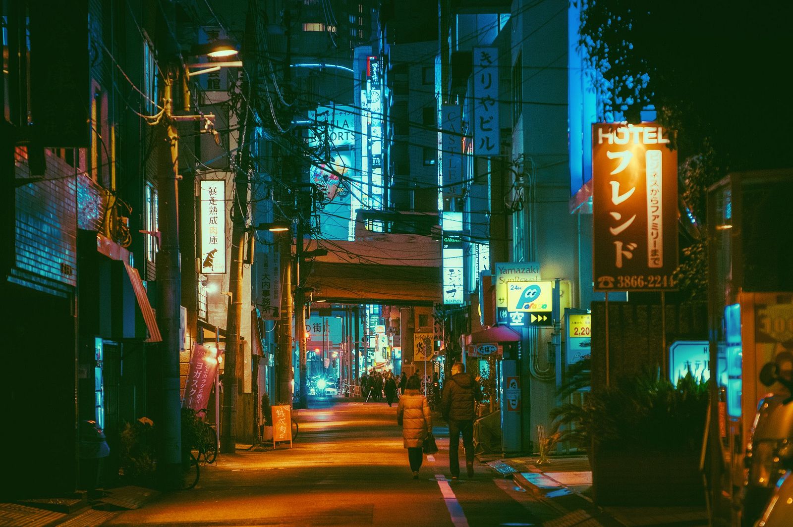 [Photos] Masashi Wakui's Colorful Tokyo Vision - Saigoneer