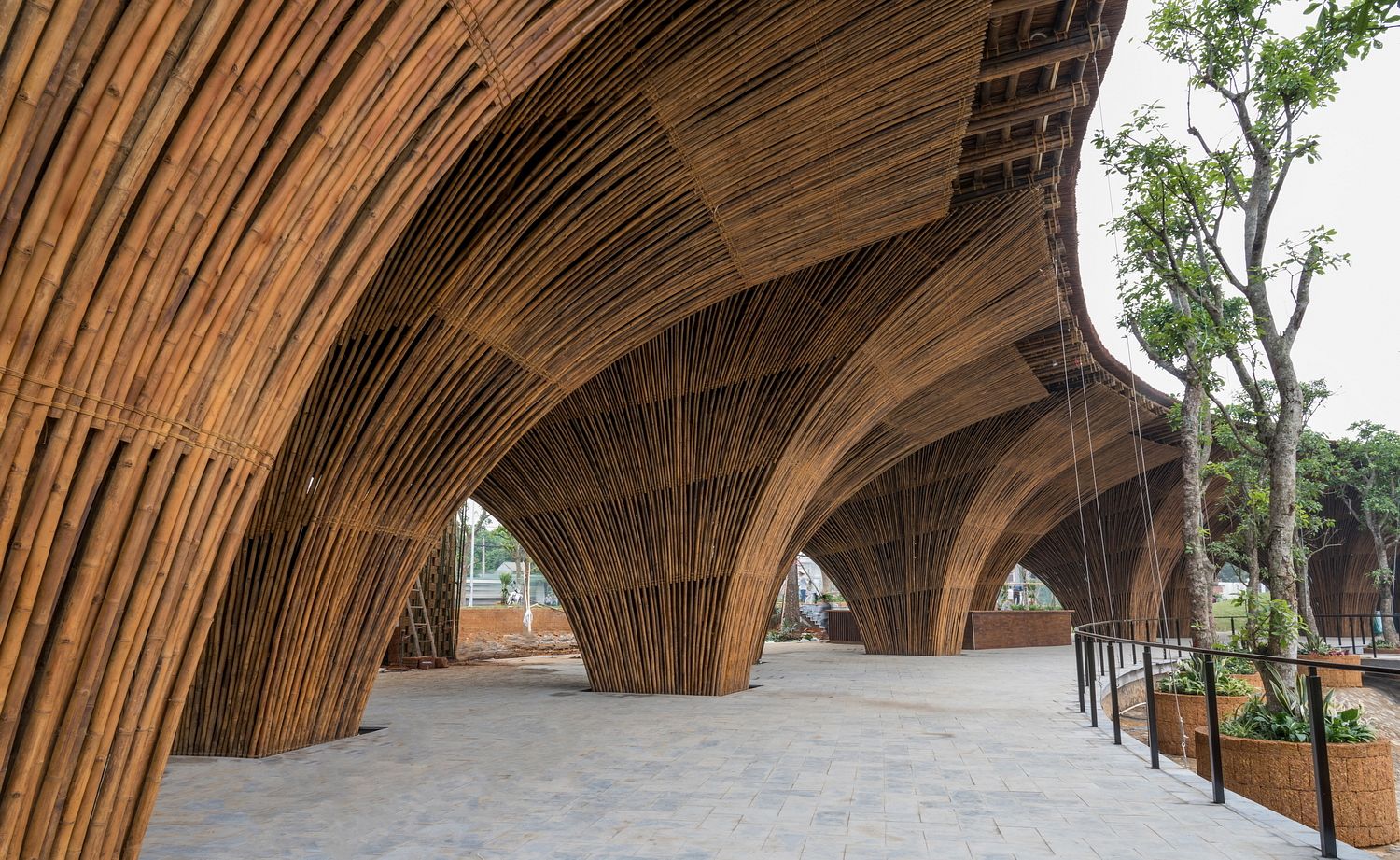 Photos Vo Trong Nghia Transforms Rest Stop Into Bamboo Oasis Saigoneer