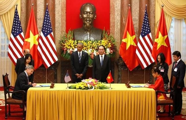 obama vietnam trip