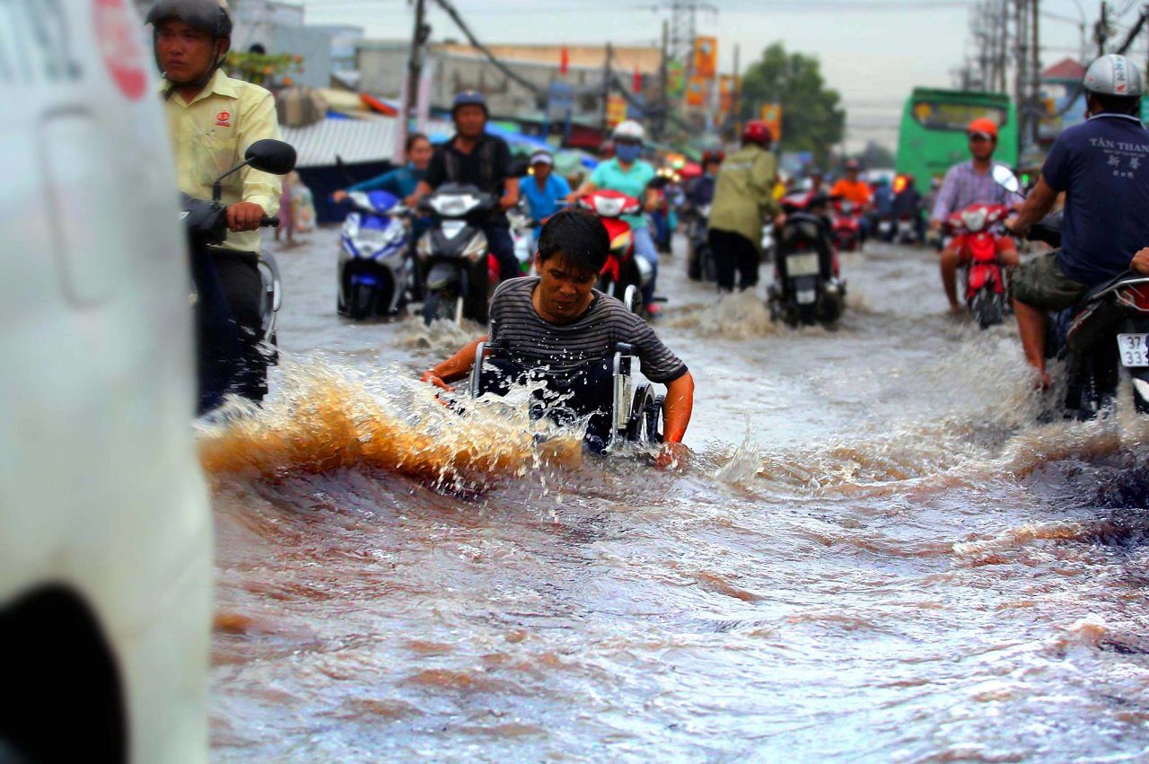 [Photos] Rainy Season in Vietnam An Ode to Boats, Raincoats and