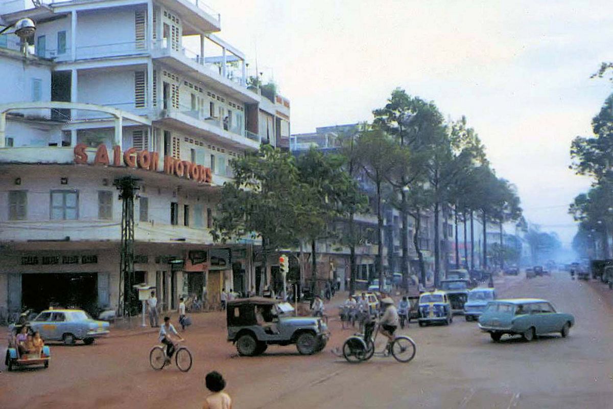 [Photos] A Montage of Saigon's Street Life from 1964-1968 - Saigoneer