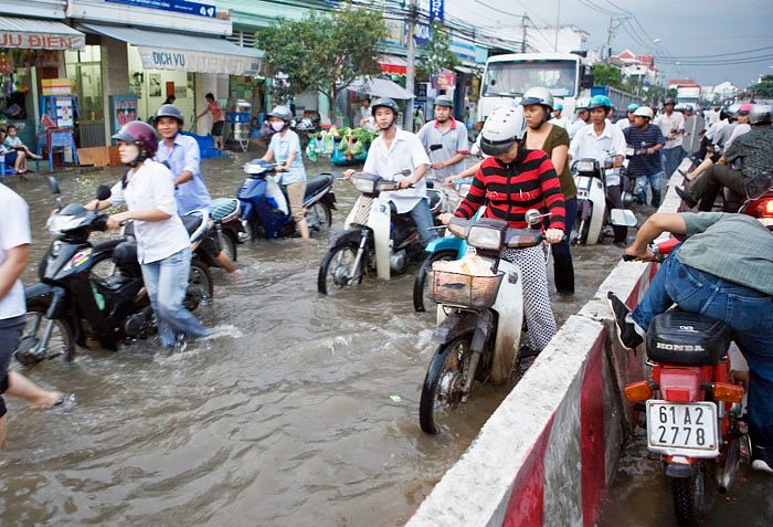 Despite Heavy Investment, HCMC Flood Prevention Projects 