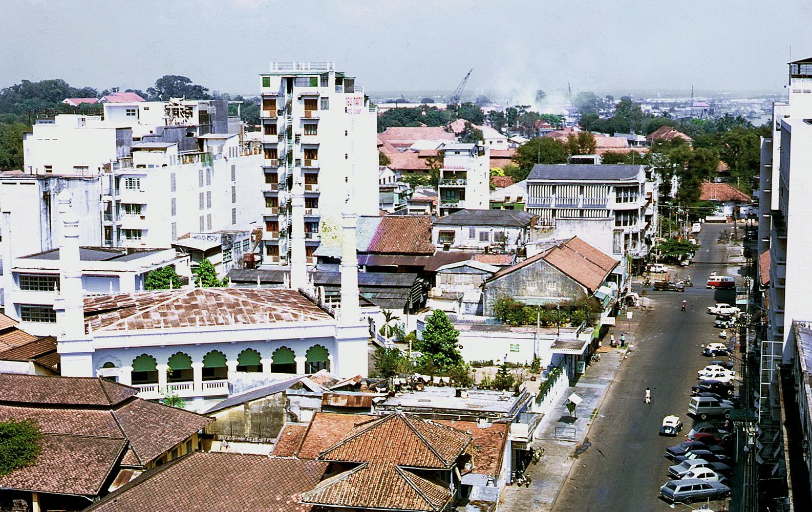 [Photos] Saigon’s 81-Year-Old Downtown Mosque, 1958-1979 - Saigoneer