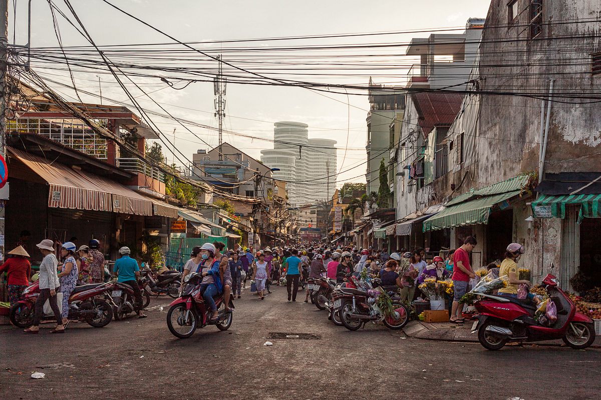 Morning Stories Roundup: Land Transfer Problem Hinders HCMC Public ...