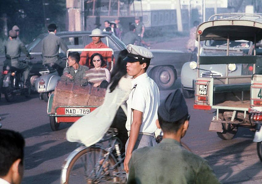 [Photos] Saigon of the Late 1960s Through an American's Lens - Saigoneer