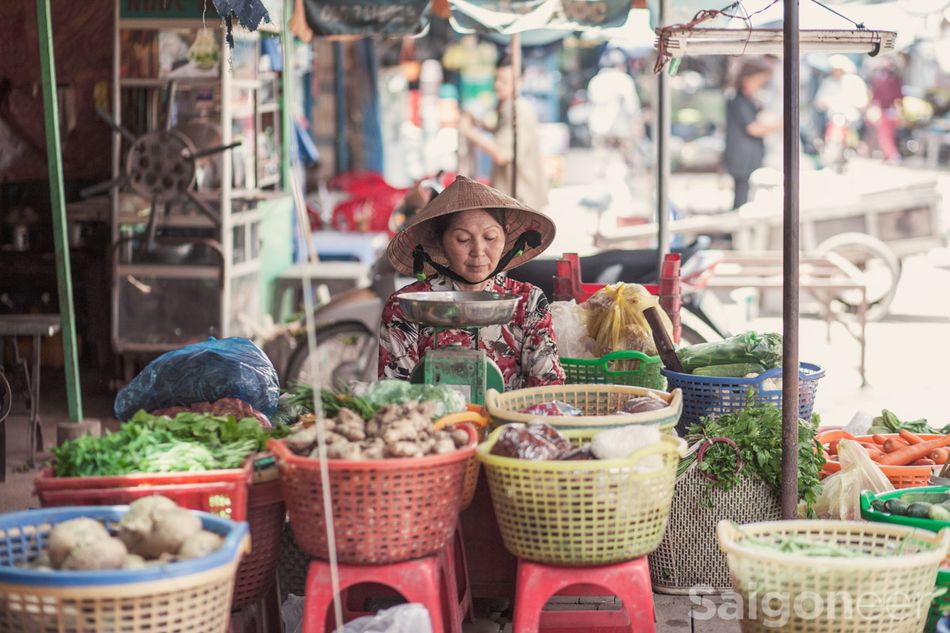 Morning News Roundup: 70 Tons of Dead Fish Picked up From HCMC Canal:  Officials - Saigoneer