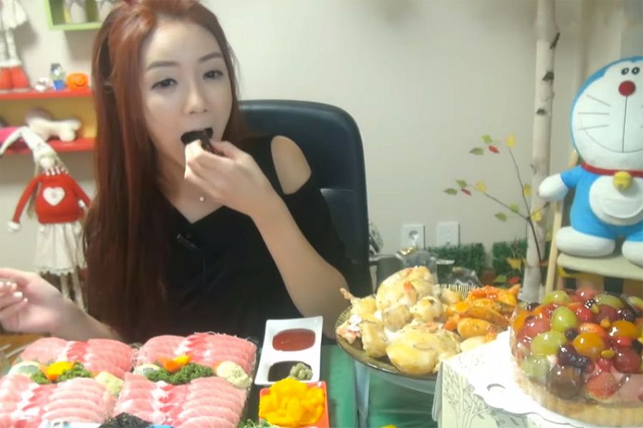 [Video] A Look Into the Lives of South Korea’s Food Porn Superstars