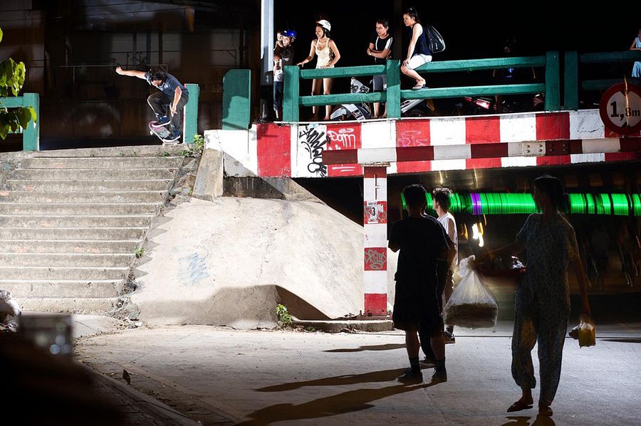[Video] A Skateboarding Journey Through Vietnam