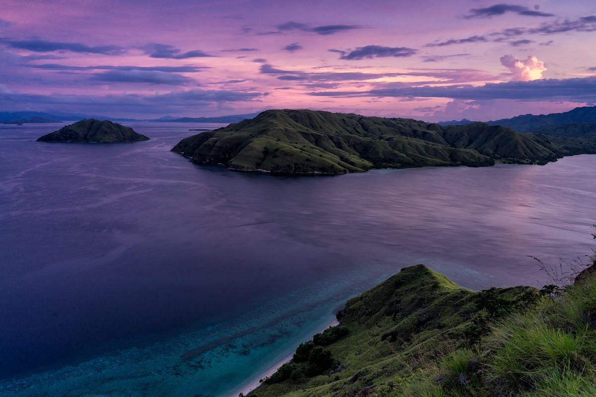 [Photos] The Rugged Beauty of Indonesia's Komodo National Park - Saigoneer