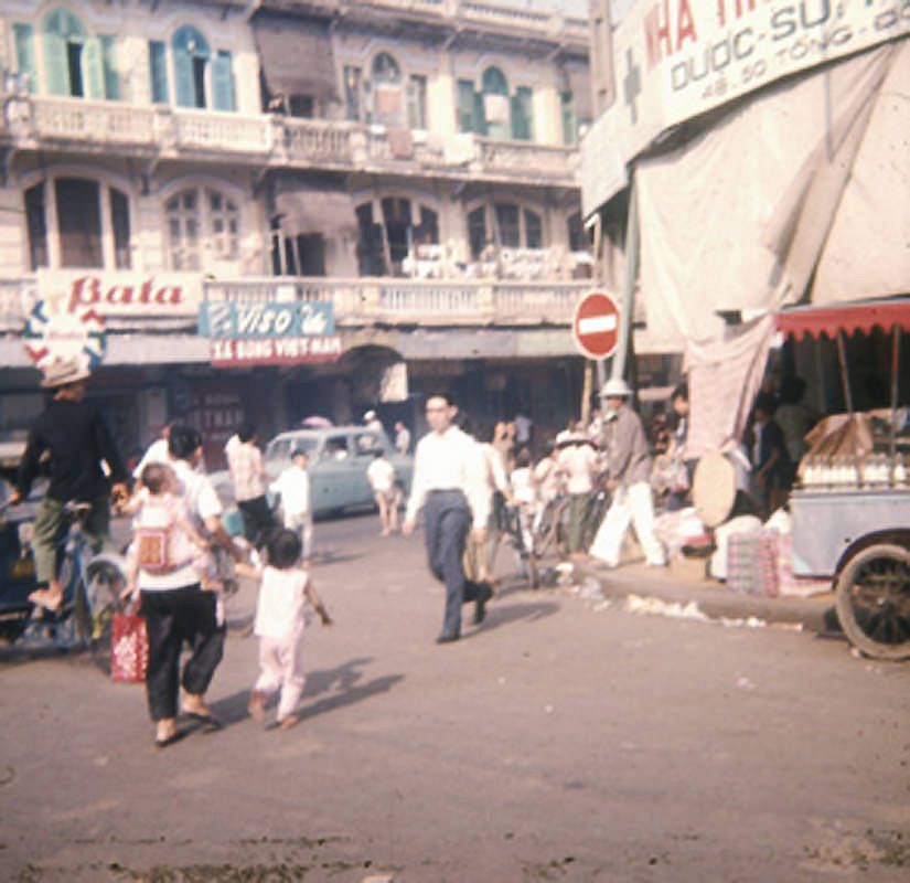 [Photos] A Walk Down Dong Khanh Boulevard in Old Saigon's Cho Lon ...