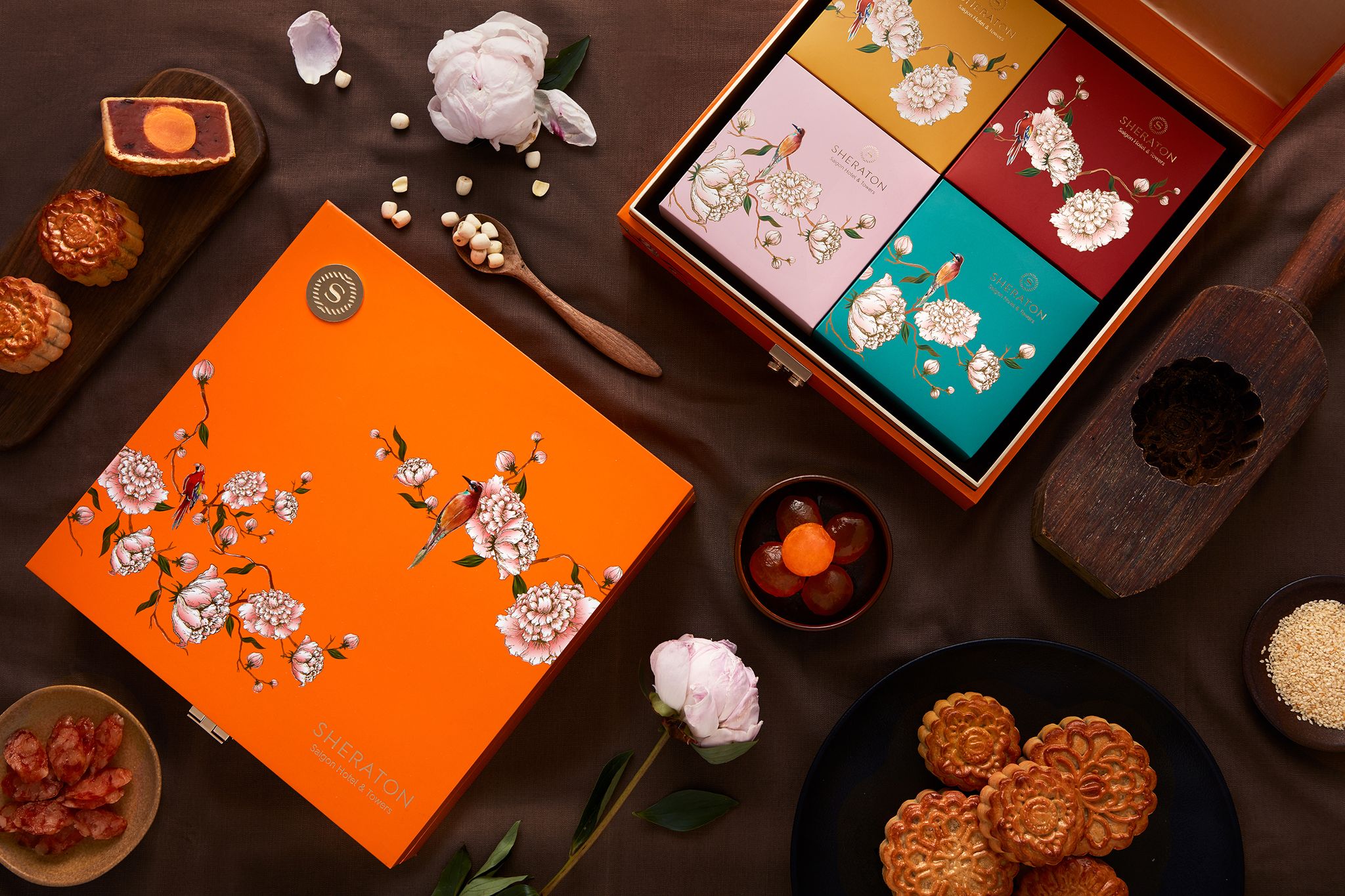 Sheraton Surabaya Presents an Enchanting Premium Baked Mooncake Collection  to Celebrates the Joy of Mid-Autumn Festival