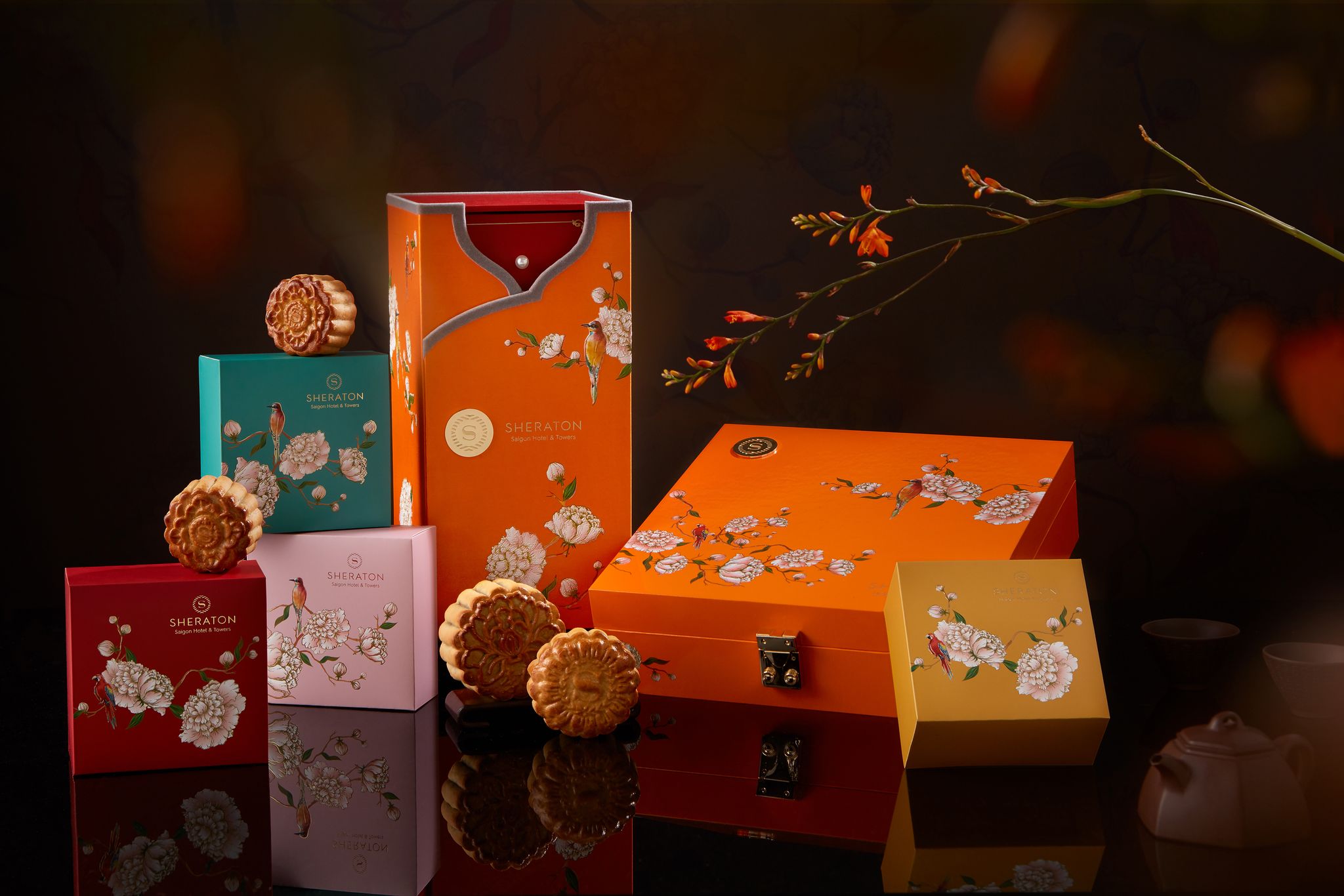 How did elaborate mooncake packaging become a problem in China? - Retail in  Asia