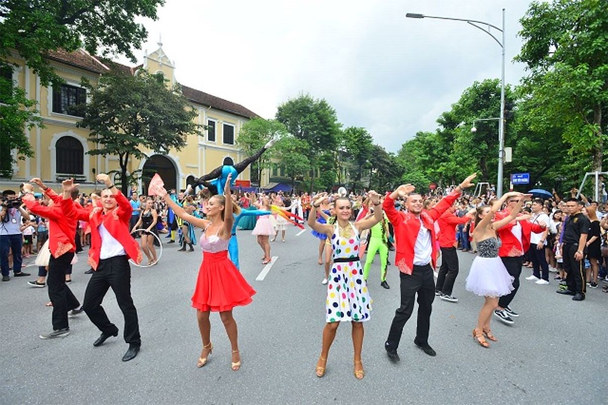 5,000 People to Take Part in a Street Festival in Hanoi This Weekend. -  Saigoneer
