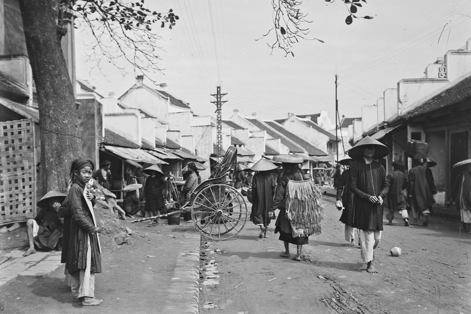 Crossing the road in Hanoi's old quarter, Hanoi, Vietnam Stock