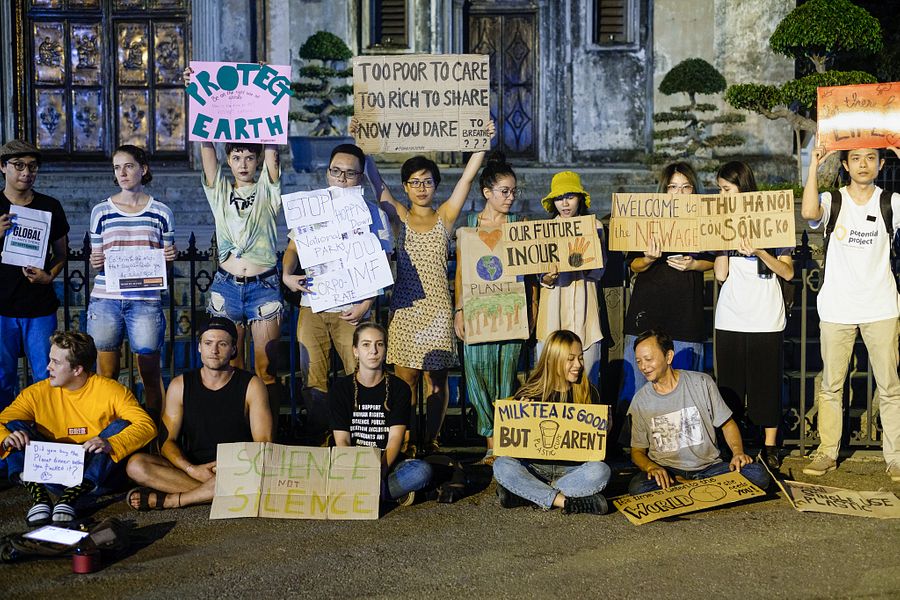 Hanoi's Climate Gathering Calls for Change After AQI Once Again World's Highest