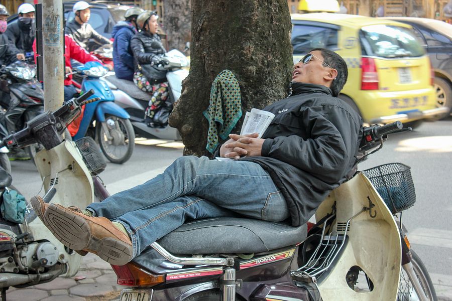 Morning Stories Roundup: Tantrum Costs Vietnam’s Football Head Coach $5,000, 4-Match Suspension
